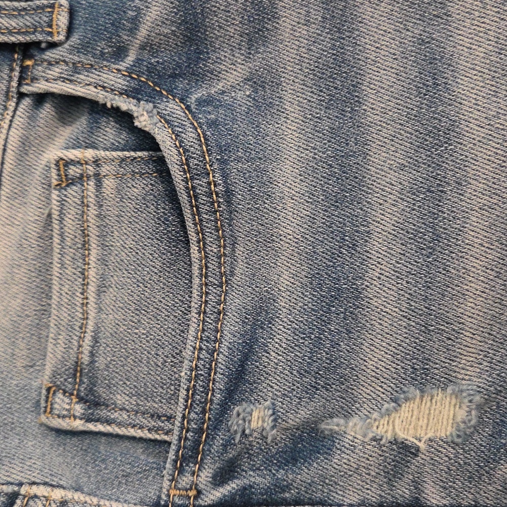 Lovervet Straight Leg Light Wash Jeans - Picture 4 of 15